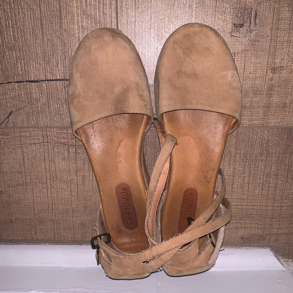 Gee WaWa sandals
